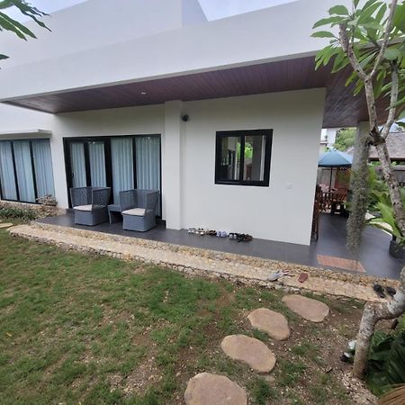 Villa Niang Ando لابوان باجو المظهر الخارجي الصورة